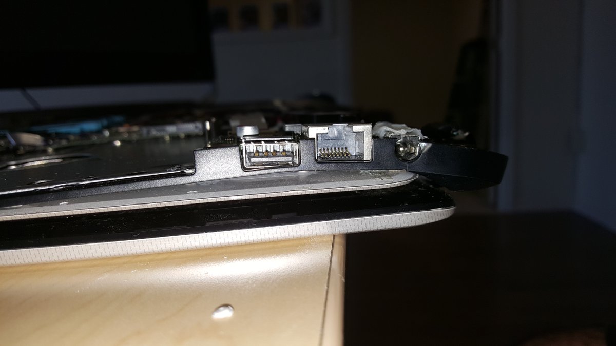 SarTech5's tweet image. Monday Funday at SarTech.... Broken hinge life. Toshiba Satellite L55 repair