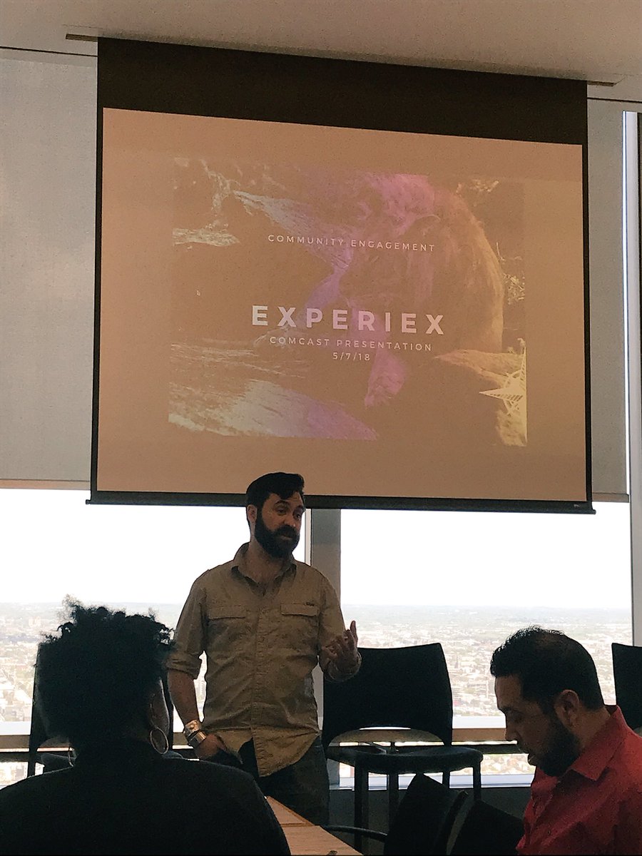 UnidosComcast's tweet photo. Excited to have the Mexican Global Network of #Philadelphia to come tak to our members about Mexico and the daily battles Mexicans face in society today. 🇲🇽 @RedGlobalMX @carlosjoseperez #diversity https://t.co/rs5g4p1E8m