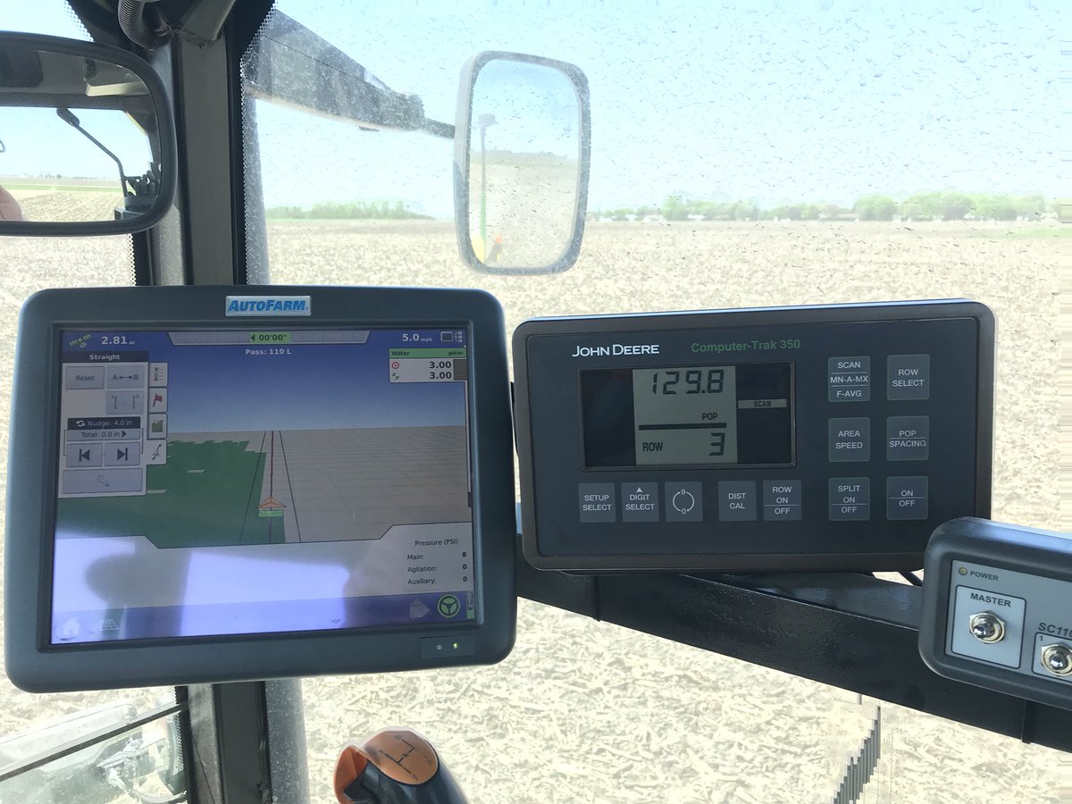 Bean_Dork's tweet image. #soybeanplot #startertrials @HelenaAgri #nucleus-0-phos and @StollerUSA #bioforgeadvanced and #stimulate