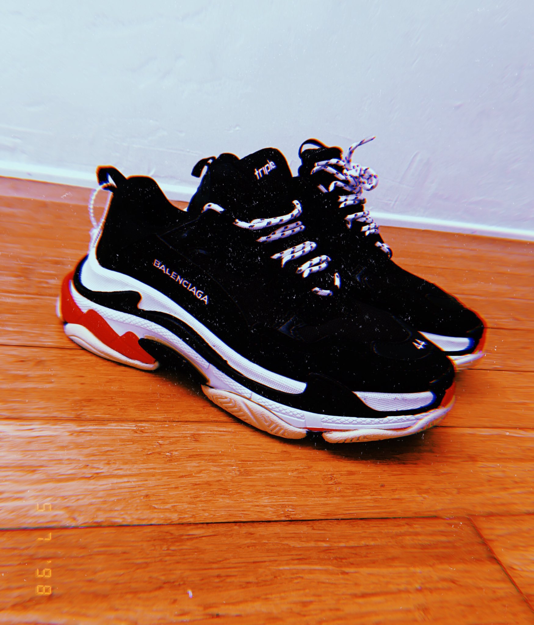 баленсиага песня. баленсиага песня. обложка для трека balenciaga. баленсиага песня. Balenciaga обложка песни.