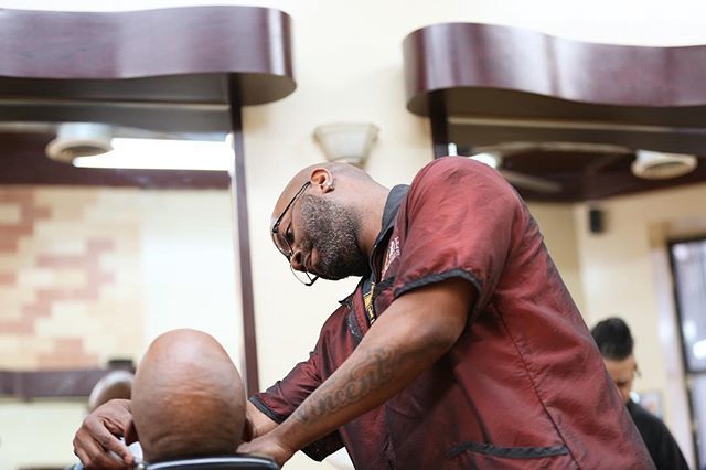 DMSBarberShop's tweet photo. Best trim or shave in #Harlem https://t.co/VR3Zbl5XXt https://t.co/gBxrsR6ZYN
