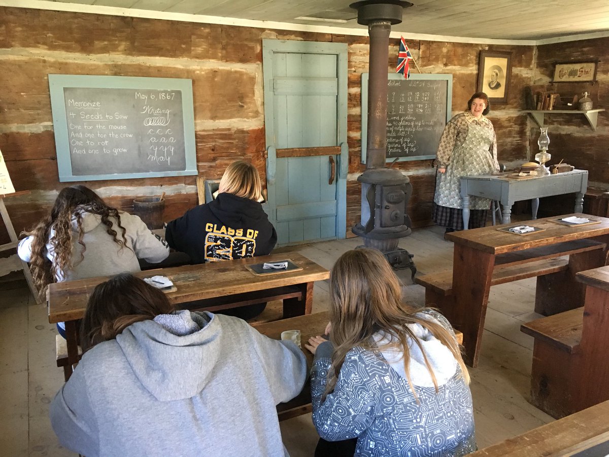 Lisa Molnar tweet media