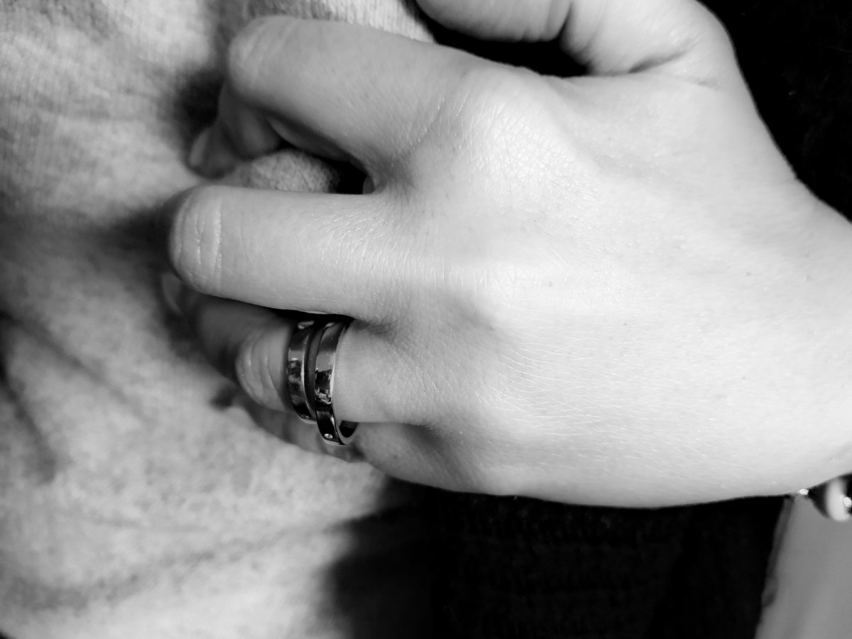 adminetaqua's tweet photo. #Recarlo #recarloofficial #CarloRe #recarlodiamanti #50anni #eternitycollection #eternity #Diamonds #amore #persemprenoi #noi #lanostrastoria #bellezza #Trilogy #meraviglia #purezza #MadeInItaly #artigiani #forever #fedi #ilmiosi #lunadimiele #rings #hosceltote #recarlo #poesia https://t.co/td36gxdYr0