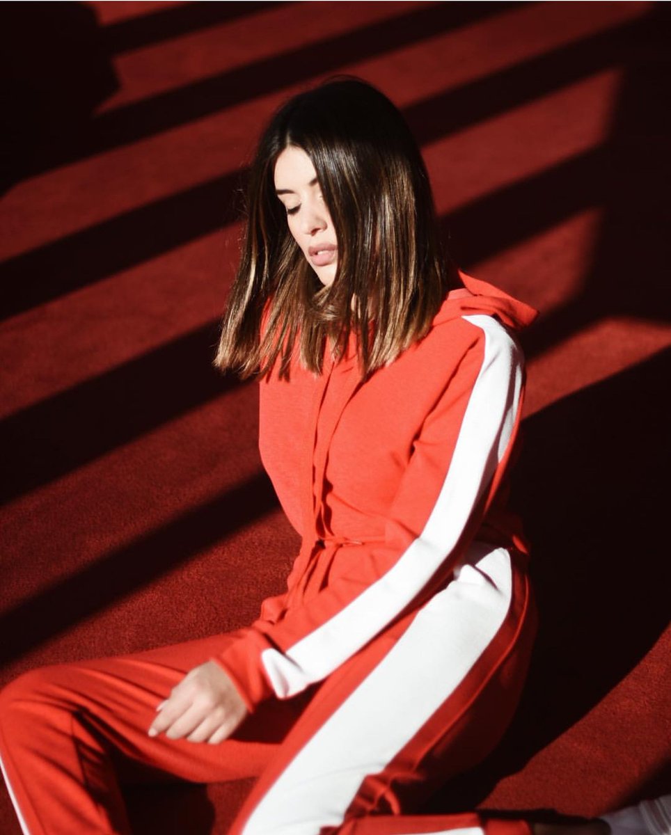 #red is the #color of the #season🔥
<a href="/dulceidashop/">@dulceidashop</a> is on fire💣💥