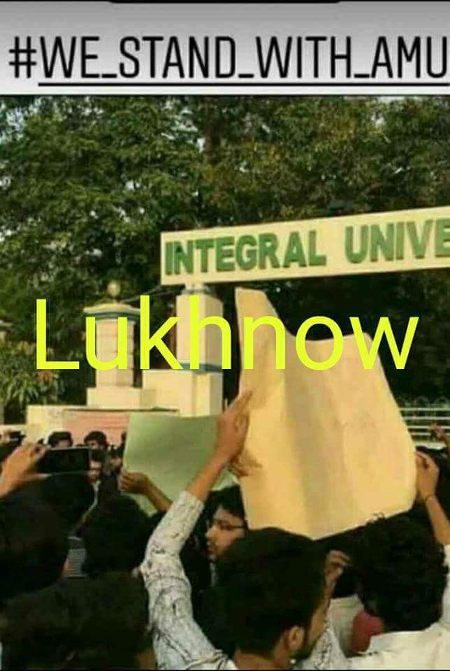 voice_of_amu's tweet photo. #WeStandWithAMU
#FightBackAMU
#SaffronTerroristInAMU
#AttackInAMU
#RSSआतंकी https://t.co/iA52tTZFeF