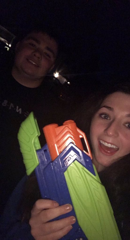 snrassassin18's tweet photo. Anne Nicholl gets Sal Lara at 9:36 PM https://t.co/OzhEsHZsII