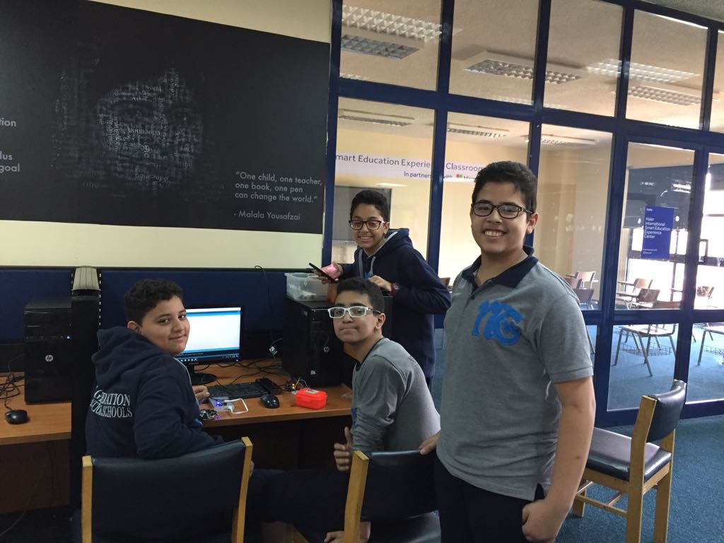 NewGenerationIS's tweet photo. Our amazing Middle School students working on assembling NG's first robot, Manuel! 🤖
What does he do? Stay tuned to find out! https://t.co/6s1UhgFEEN