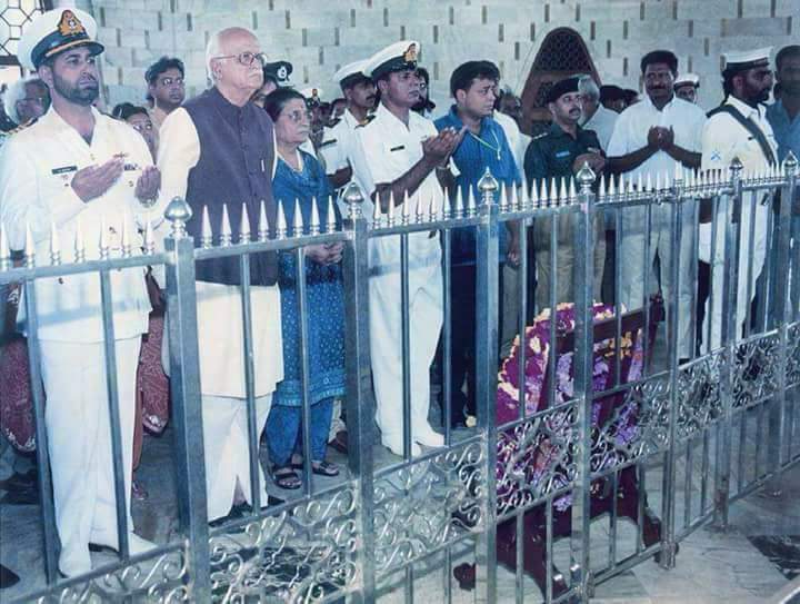 voice_of_amu's tweet photo. Amu should dump jinnah's image and put this in place of it.
#Suji_Hai
#WeStandWithAMU
#FightBackAMU
#SaffronTerroristInAMU
#AttackInAMU
#RSSआतंकी https://t.co/NyH6Y6bjVG