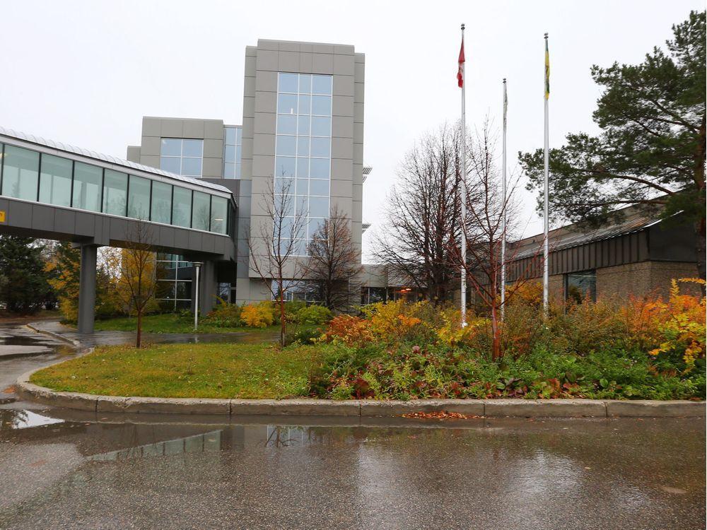 TheStarPhoenix's tweet photo. Federal money helps bring vaccine manufacturing facility to Saskatoon https://t.co/NXk1LLejmo https://t.co/i6bUFF7odD