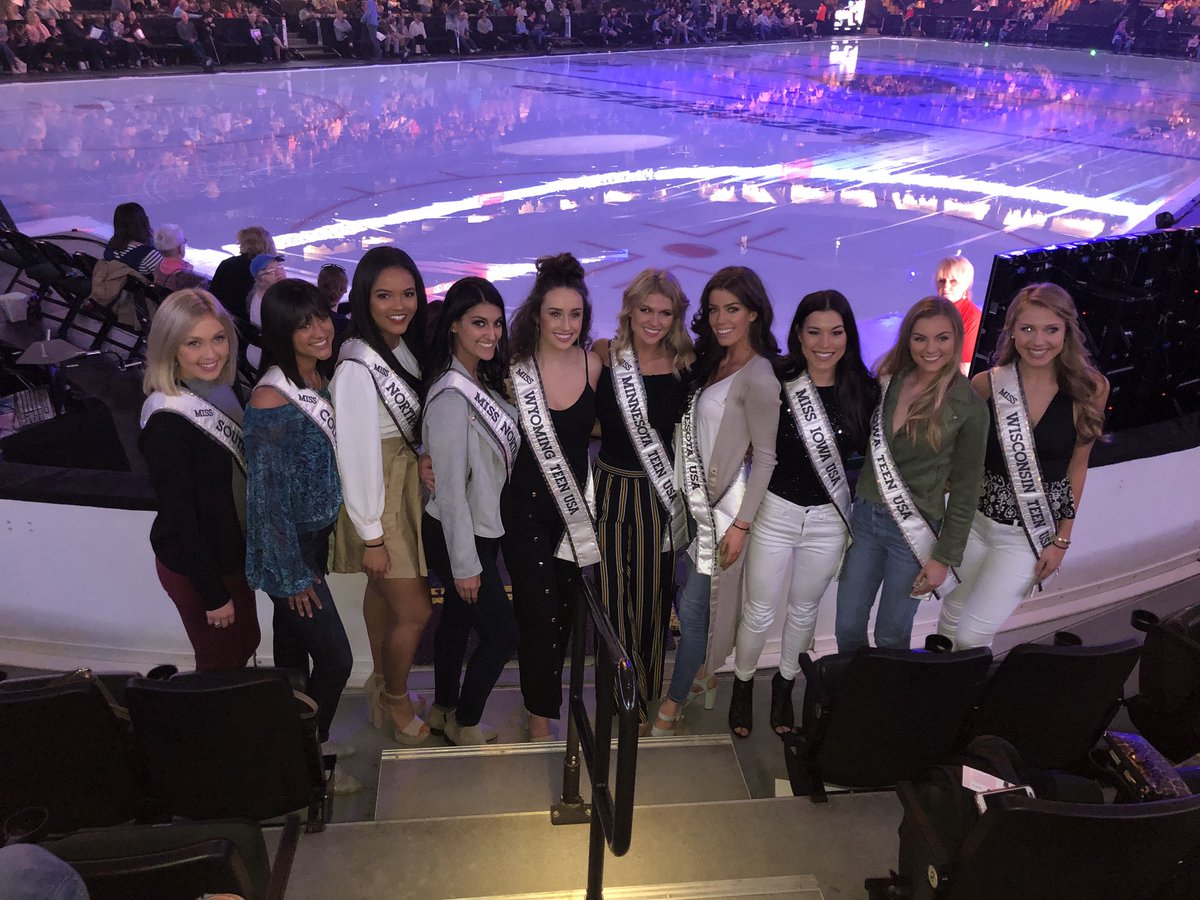 Thank you SO much <a href="/IMGmodels/">IMG Models</a> William Morris for inviting us to see the <a href="/starsonice/">Stars on Ice</a> production here in Minneapolis😻💗 ALL of the skaters are incredibly talented🙌🏼🙌🏼!!