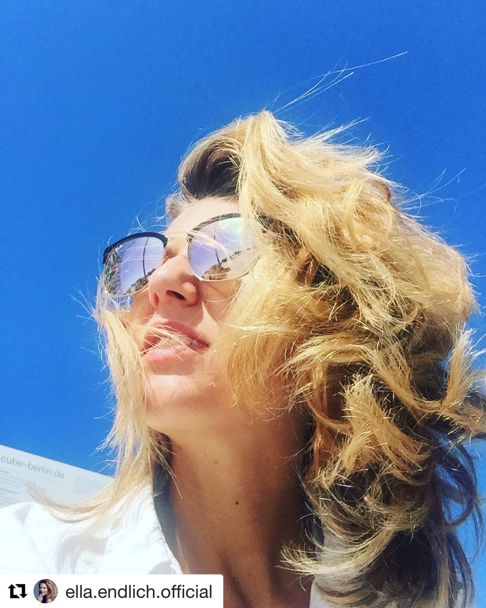 schlagerisgeil's tweet photo. #Repost @ella.endlich.official with @get_repost
・・・
Ist es das, was Du Haare nennst? @benjamin_becher @johannes_jos #styler #internetdiva #haare #bighair #flair #berlin #moments #bauser #everydayisasong https://t.co/Vwi4qZBjfs