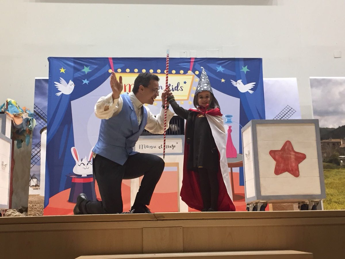 ColegioQuercus's tweet image. Hoy nuestra Escuela Infantil ha tenido un día mágico. 
Gracias a la compañía Magic For Kids los pequeños, desde 2 años hasta 5 años,han disfrutado de un espectáculo lleno de sorpresas.

            ¡Qué caritas de ilusión!

#ColegioQuercus #MagicForKids #BoadillaDelMonte