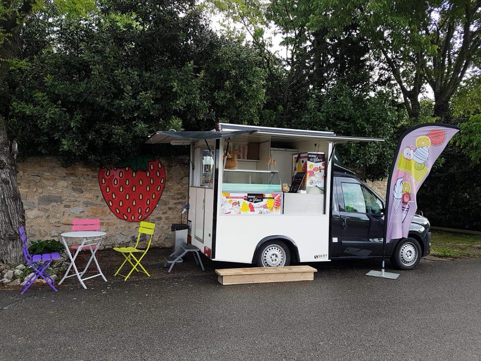 🍦 Pour les plus gourmands, le Glacier des Arts sera présent lors du Pique-Nique des Vignerons Indépendants, le 20 Mai 2018, au <a href="/Mas_Gourdou/">Mas Gourdou</a> 😋 #MasGourdou #VigneronIndépendant #Languedoc #PicSaintLoup #PiqueNique #20Mai #vin #dégustation #MontpellierNow