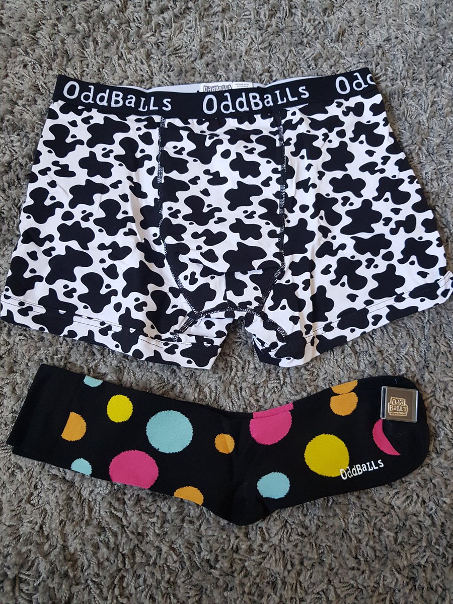 stevie732002's tweet image. Love my new delivery from @myoddballs subscription #madcow #freesocks #freebadge