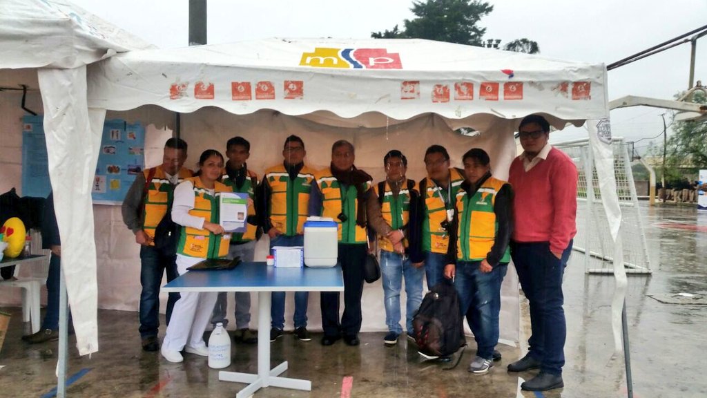 SaludImbabura's tweet photo. #AntonioAnte | #MédicoDelBarrio presente en el lanzamiento de la Campaña de Seguridad Ciudadana #ImbaburaJuntosMásSeguros. Junto a @goberimbabura @PoliciaEcuador @MarisolPenafiel @gastrocirugiaIm #SaludParaTodos https://t.co/RBjnJvHJHp