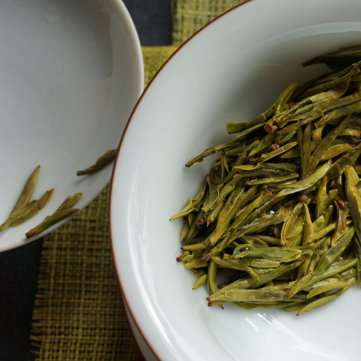 FreshTeaStories's tweet photo. 2018 #Mengding #Yellow #Buds . #tippy #yellowtea by #FreshTeaStories https://t.co/eQwLXWLi2M