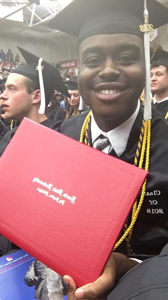 PiLamsAtFerris's tweet photo. Congratulations to all of our graduates, not 4 years but a lifetime! https://t.co/2gvvrj9hpN