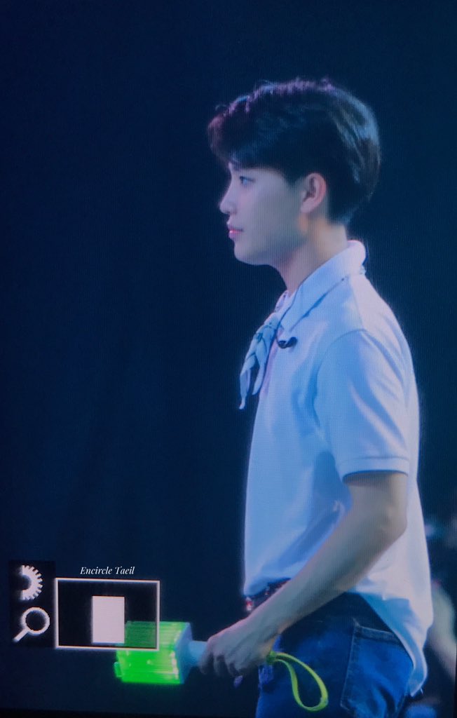 Encircle0614's tweet photo. 180507 Spring Fan Party 
You make me can't breath 😭😭😭 
#태일 #문태일 #TAEIL #NCT https://t.co/1MDdyyKdtS