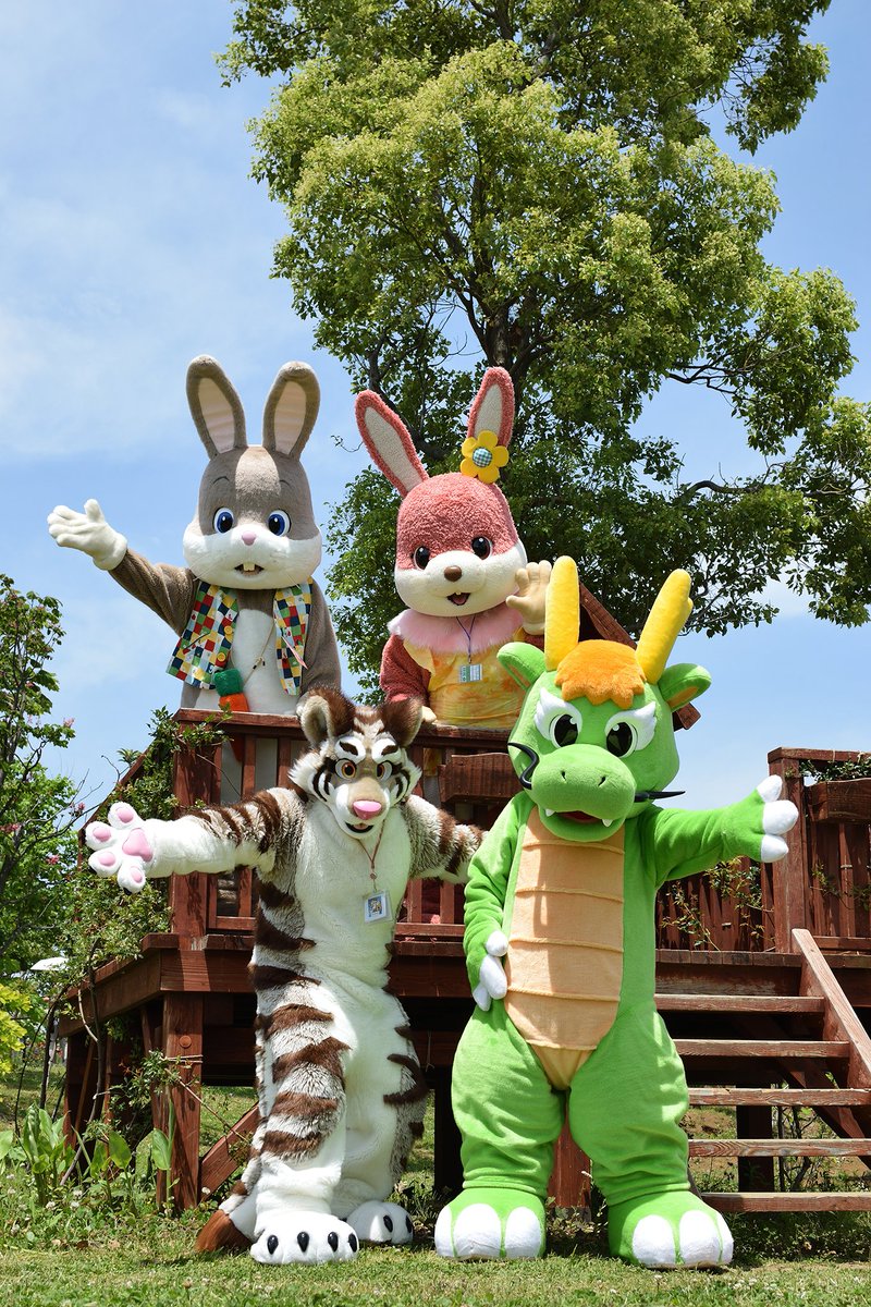 どんちゃん Gw最終日の5 6は神奈川県の花菜ガーデンで行われたコスプレイベントへ参加しました 晴れてたけど途中から風強くて飛ばされそうだったよ