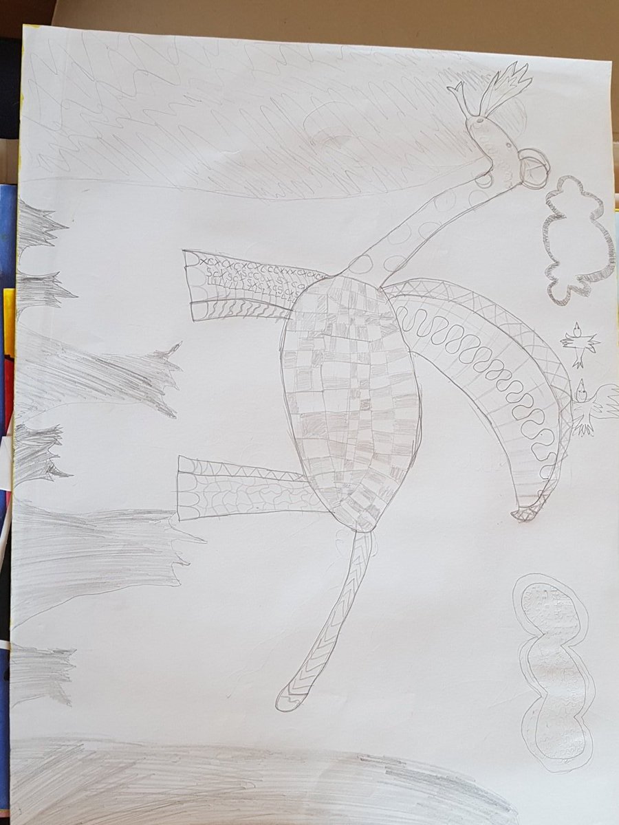 Sanne_Schuch's tweet photo. #yofalco 😄Das ist eine Zeichnung aus der 5. Klasse. Wir sollten damals Fantasietiere malen. (Hab leider nur eine 4 dafür bekommen) 😅 https://t.co/bdUeTCobm8