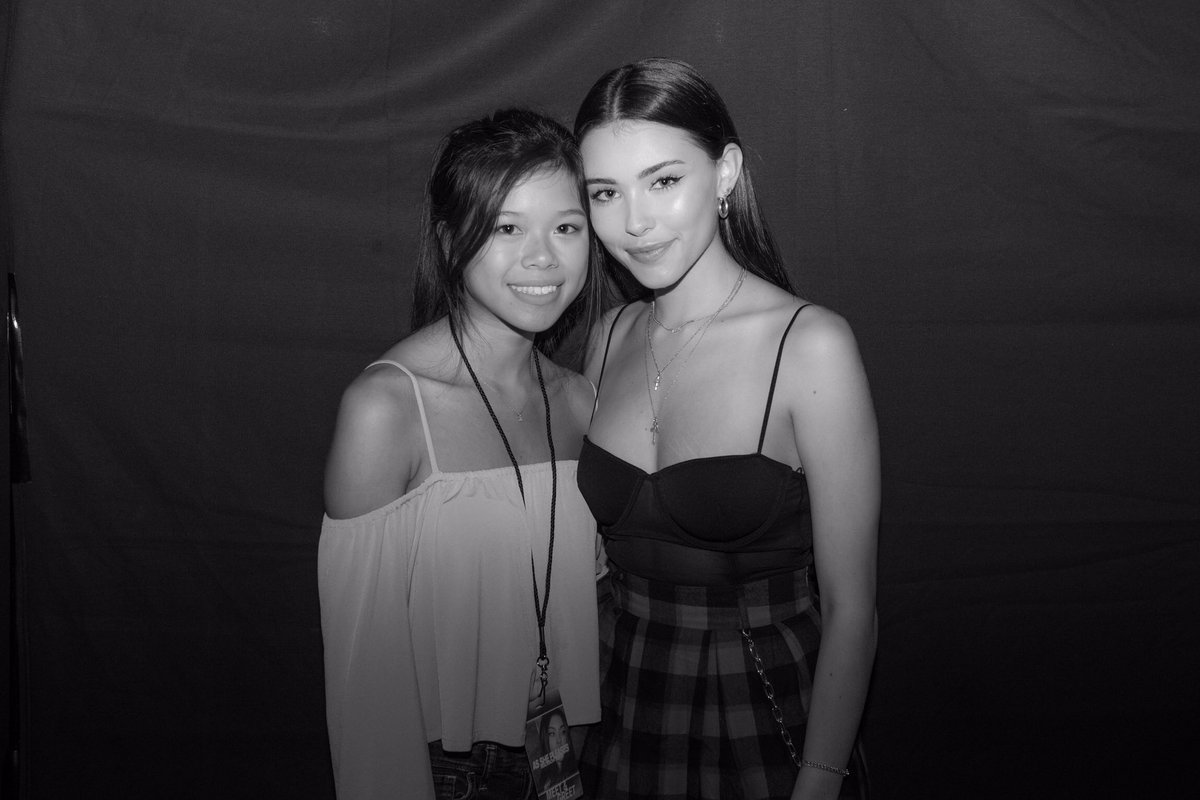 DailyMBeer's tweet photo. -NEW PHOTOS- Madison Beer with fans at the As She Pleases Tour Meet &amp; Greet in Austin, Texas

(May 4th, 2018) https://t.co/uzRG6ZVrkN