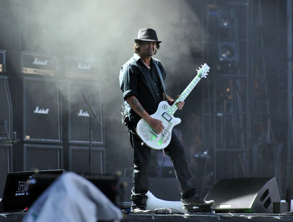 Motörhead Beer US (@motorheadbeerus) on Twitter photo Happy Birthday <a href="/MotorheadPhil/">Phil Campbell</a>!! Rock on you sexy mf. ❤️🍻🖤 #MotorheadMonday #metalmaster #guitargod #motorhead #motorheads #motorheadforlife #motorheadforever #motorheadz #motorheadbeer #roadcrew #roadcrewbeer #wearetheroadcrew Happy Birthday <a href="/MotorheadPhil/">Phil Campbell</a>!! Rock on you sexy mf. ❤️🍻🖤 #MotorheadMonday #metalmaster #guitargod #motorhead #motorheads #motorheadforlife #motorheadforever #motorheadz #motorheadbeer #roadcrew #roadcrewbeer #wearetheroadcrew