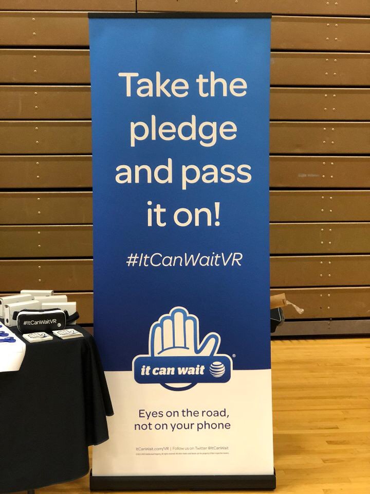 Yes Fest Take the pledge!  Texting and driving it can wait!!! #eyesontheroadnotonyourphone
<a href="/BIGBizDecker/">Eric Decker</a> <a href="/sean_nork/">Sean Nork</a> <a href="/judy_cavalieri/">Judy Cavalieri</a> <a href="/alysonwoodard/">Alyson Woodard</a> @SteveKristan