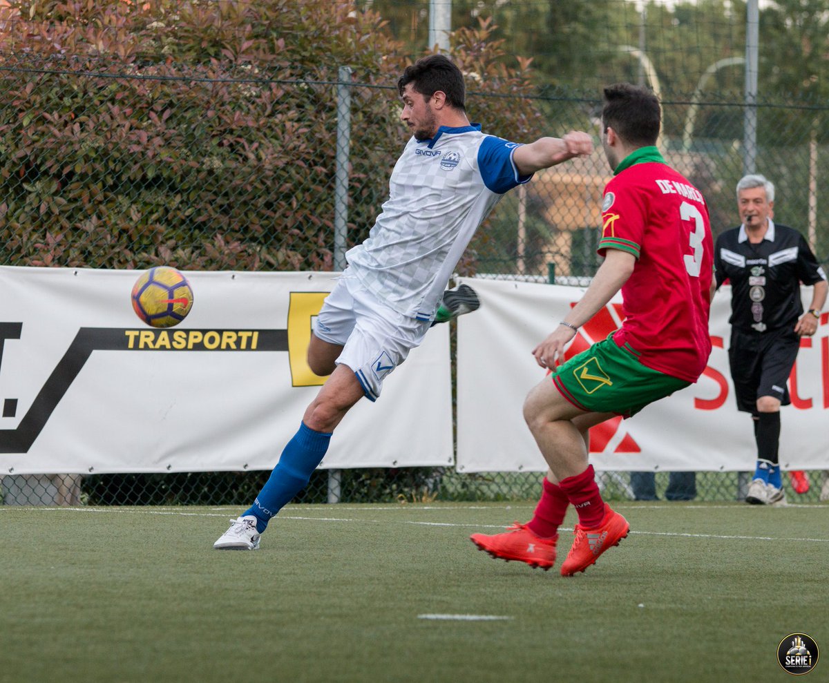 PHDItaly's tweet photo. Tra poche ore l'OMG CLUB giocherà la sua ultima partita del "Trofeo delle Aziende". Appuntamento alle ore 19.30 presso il Centro Sportivo La Spezia di Milano. Non mancate! #Youllneverworkalone #OMGCLUB #PHDMedia https://t.co/ngnhsKJZfw