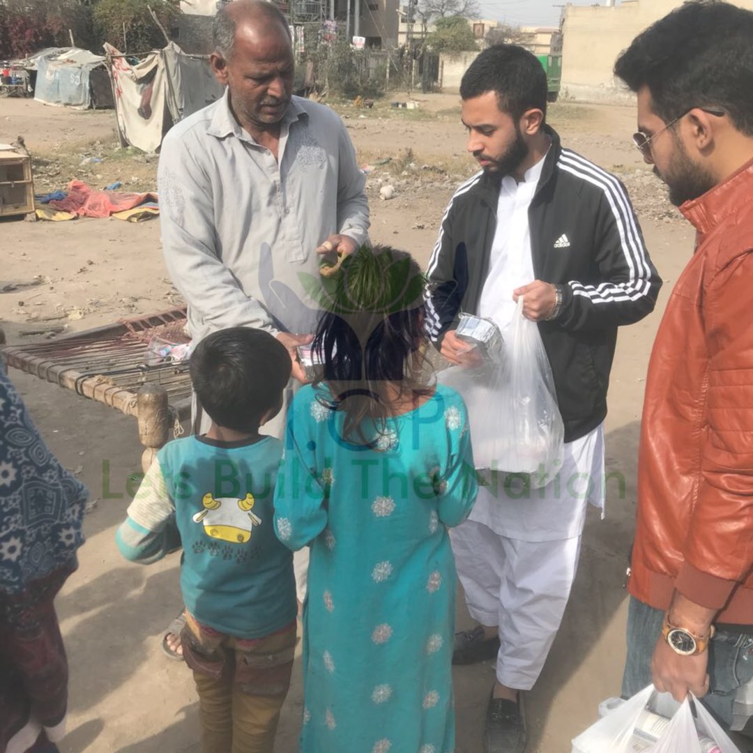 Rangdusociety's tweet photo. Feeding poor is the best of all charities. Food drive held in sabzar slums,Lahore. 
#icppakistan #imaginepakistan #createpakistan https://t.co/jMvaTPUDb0