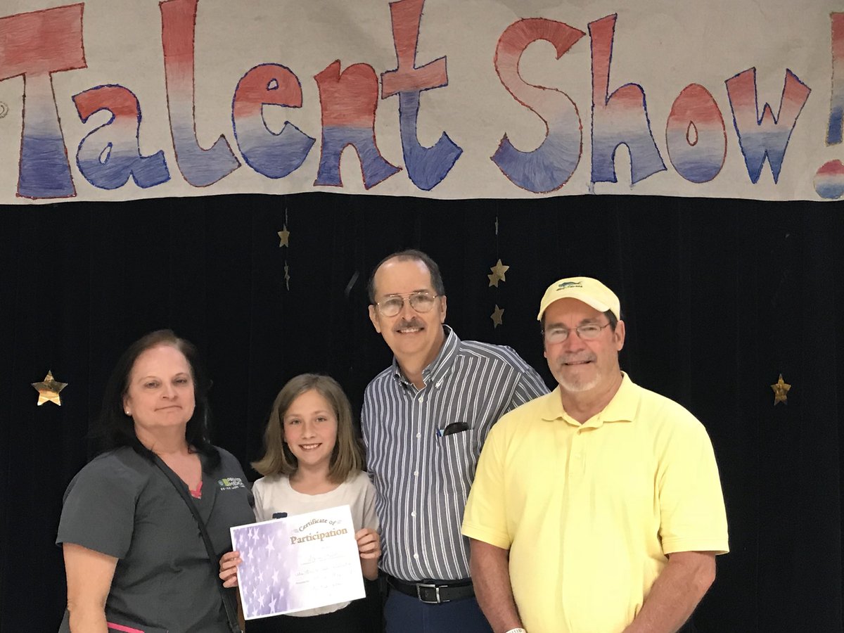 mapnmop's tweet photo. Sophia had a stellar Friday. 3rd place in the talent show, followed by Spring Fling fun, &amp; a win at the MCPSS film festival for her comedy, “String Cheese”.
Check it out!
https://t.co/a0LyvP9ajk
#AustinInnovators @MBACommLab @MaryBAustin @PouliotDavidson https://t.co/fnQgVZbh4j