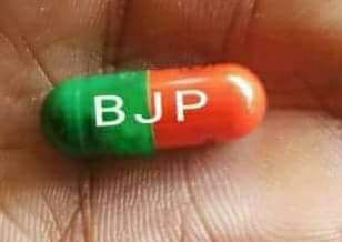 CGNEWSLIVE1's tweet image. आखिर इस टेबलेट में क्या है जो भारत से कांग्रेस मुक्त होने जा रहा है...?