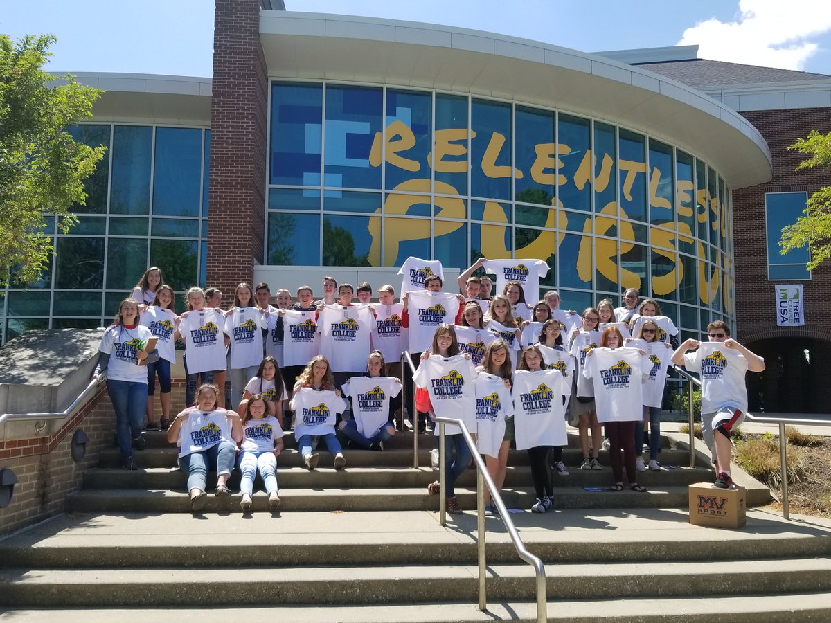 Had a great time <a href="/FranklinCollege/">Franklin College</a> today on our middle school visit @SDMSTrojans ! Kids liked the atmosphere, food, &amp; of course me reminiscing about my amazing college experience! #griz4life #SDLearningtoLead