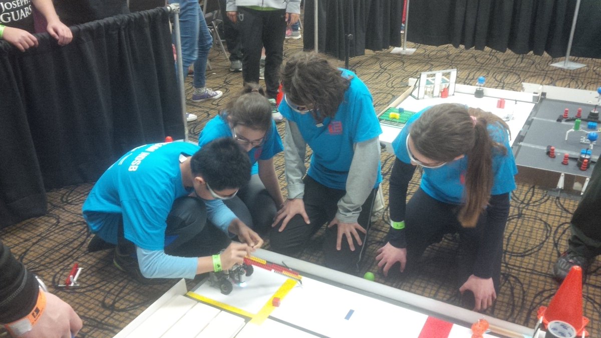 MordenHDSB's tweet photo. Morden is having a blast at Lego Robotics. All the best to our team! 
#legorobotics https://t.co/f1kC8r3iRw