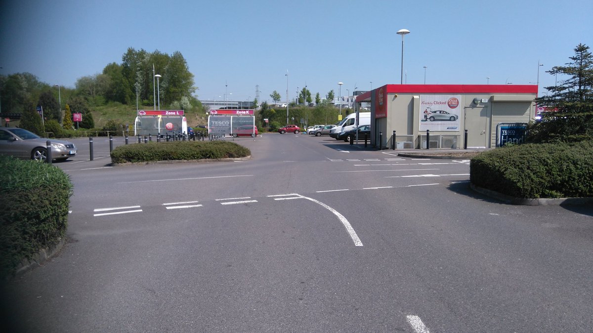 Skimead's tweet photo. @Tesco what is it with this junction @Tescostockport car park. Twice in 2 weeks people not giving way, nearly had front of my car off! Stop sign needed #notsafe https://t.co/DRJAkXjut1