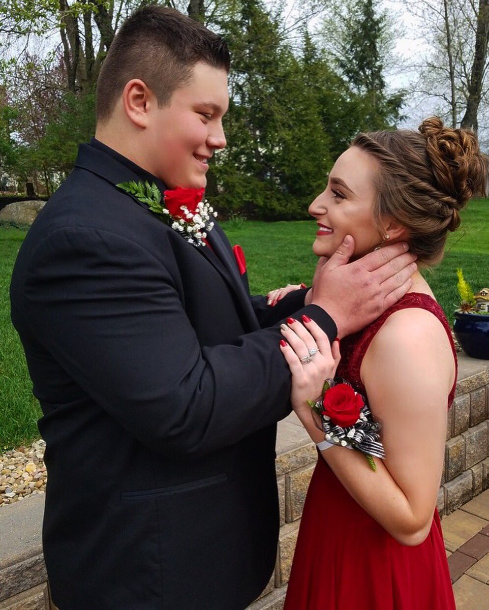 dancerhayley82's tweet photo. Our first dance to our last &amp; till the very end of time. #theperryprom2k18 https://t.co/CsG3L5hEsC