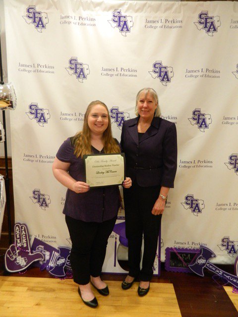 Bailey Freeman received the Olds Family Award for Outstanding Student Teacher in Elementary Education.  Bailey is in the 4-8 Mathematics program.  Lindsey McCowan received Honorable Mention for the award.  Lindsey is in the 4-8 English Language Arts/Reading program.