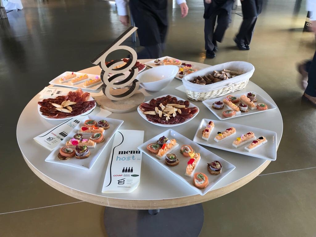 BodegasValdemar's tweet image. Hoy hemos estado en el congreso #HOST, organizado por el @bculinary, donde los asistentes han disfrutado del sabor de nuestros vinos. 
¡Podemos confirmaros que los han disfrutado mucho! 👌🍷
#BodegasValdemar #BasqueCulinaryCenter  #gastronomía