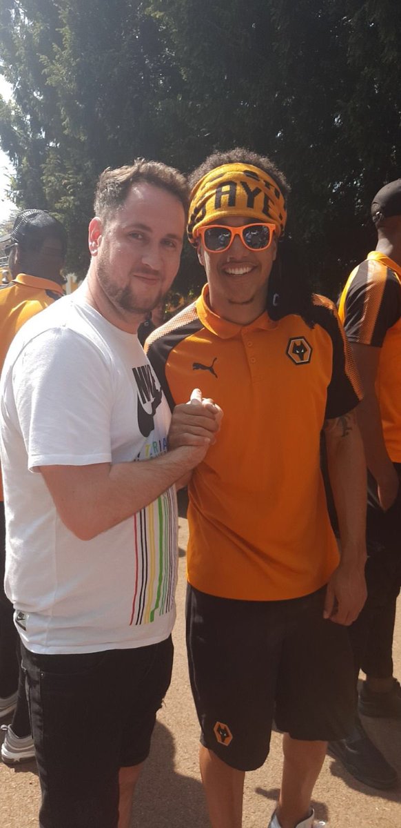 TommyOliverWV's tweet photo. Top afternoon in #Wolves - Managed to sneak into the media area and meet Nuno &amp; the gang too. What a way to finish the season. #wwfc 🐺 #WolvesCelebrations #Wolvesayewe https://t.co/Pqzs2YXV34