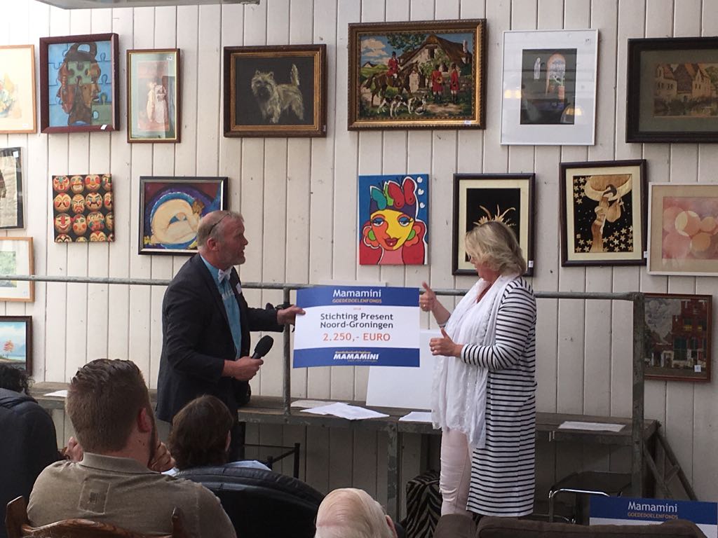 PresentNG's tweet image. Ontzettend blij met deze cheque van het Mamamini Goededoelenfonds!