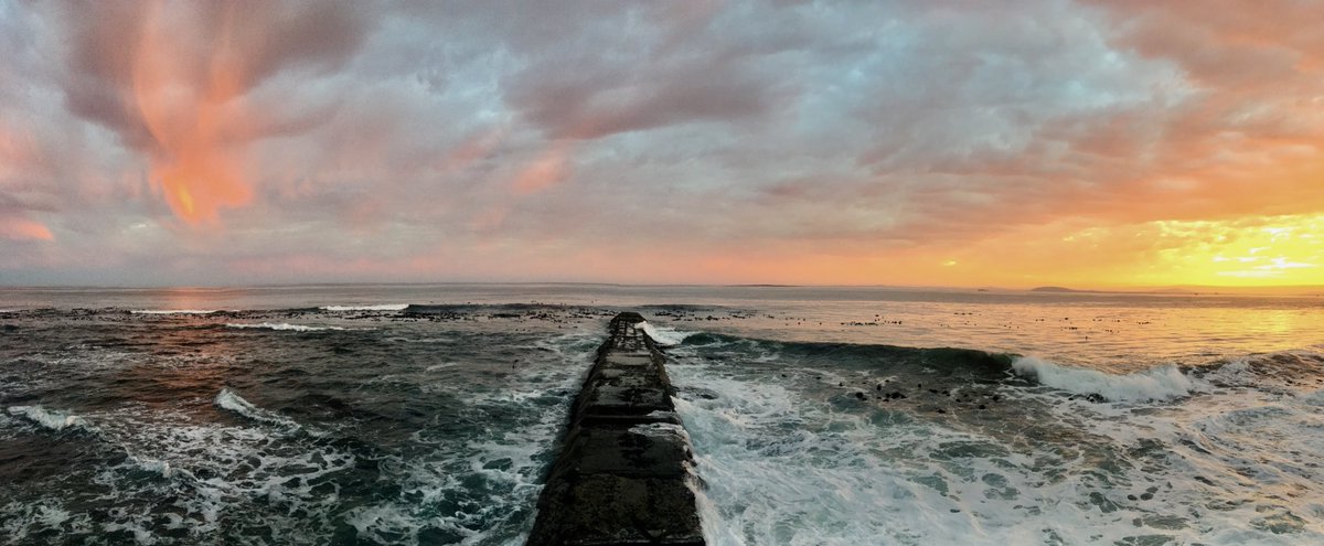 When the weather doesn’t allow for an adventure, be patient and go explore!
Did you catch sunrise this morning? 🔥 
____________________________
#kaskazikayaks
#kaskazilife
#capetown
#sunrise
#seapoint
#clouds
#picoftheday
#colorful