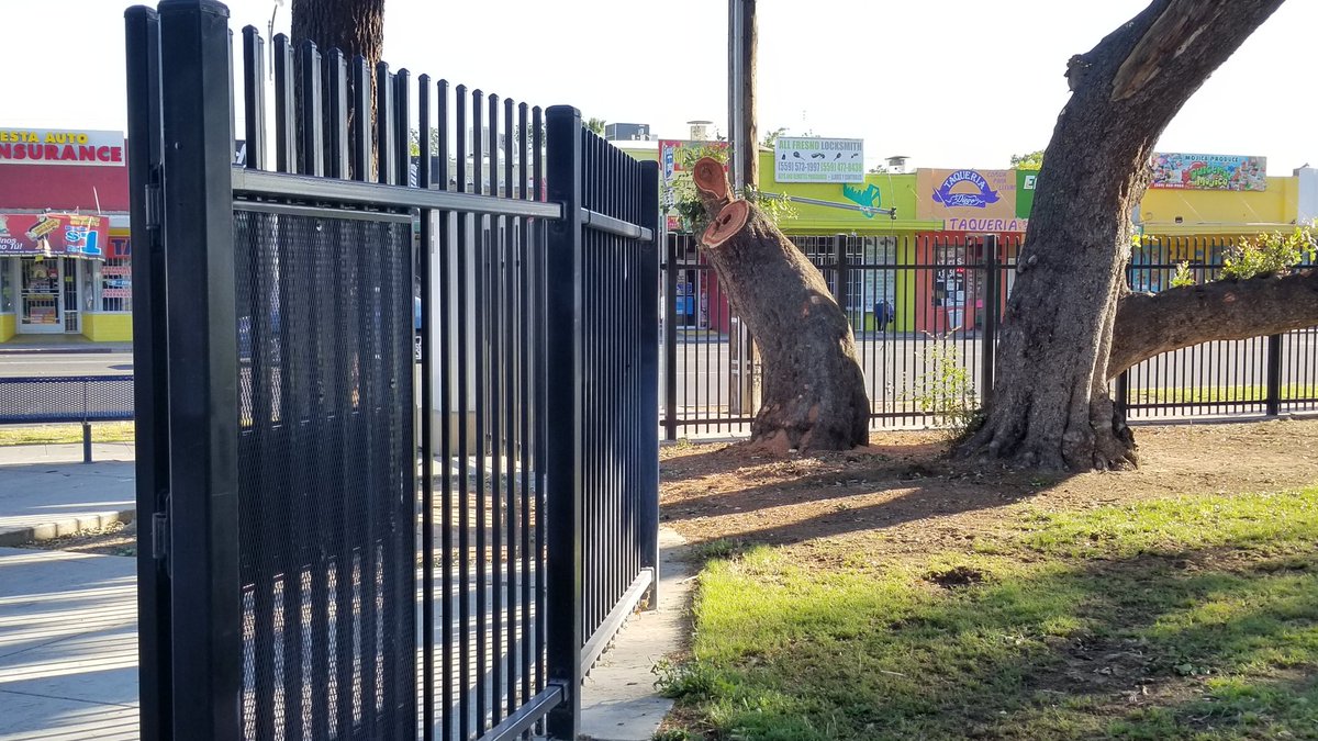 RHS CedarTulare Gate tweet media