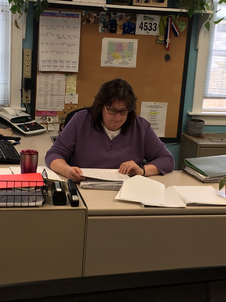 EHTown_manager's tweet image. Thank you to all the #EH06424 public servants who make our community great! #PSWR @bcb52 @Kristy0530 @CT_COST @CCM_ForCT