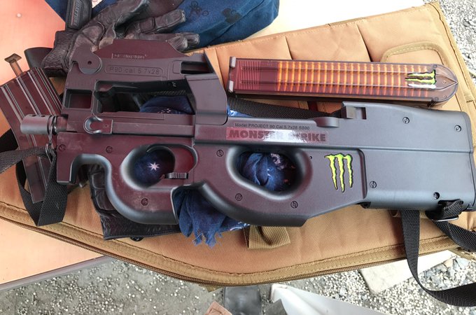 ガンゲイルオンラインの主人公の銃がP90！ 