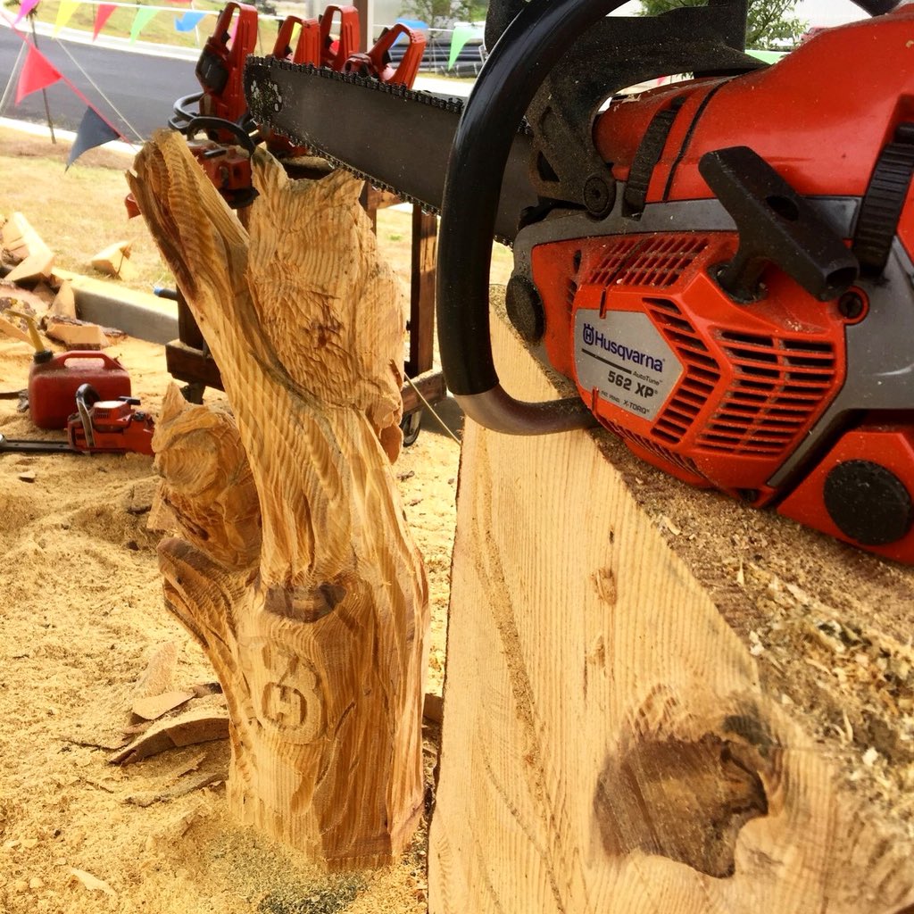chadgaineyart's tweet photo. @HusqvarnaUSA 562XP in oneword? powerhouse
#husqvarna #husqvarnaready #chainsawcarving #chainsaw #chainsawart #woodcarving #562XP https://t.co/fwJpNybsYf