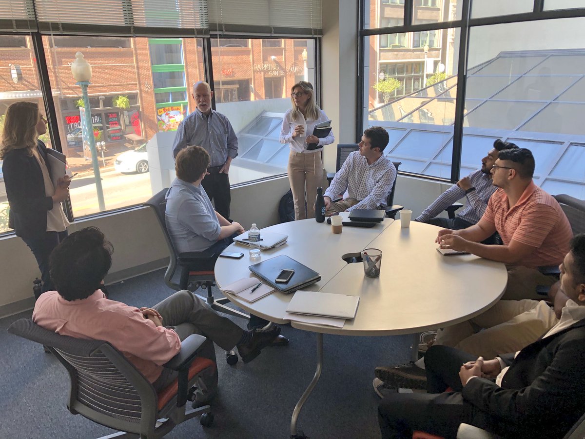 Zeroto510's tweet photo. The first 2018 ZeroTo510 cohort meeting! #letsgo #ZT5summer https://t.co/0RPl6pUMgR
