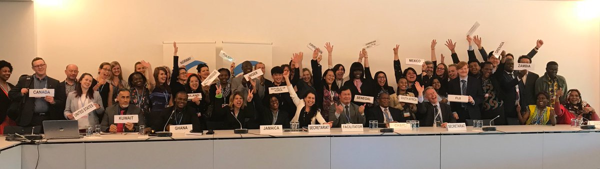 Congratulations #ACENow #UNFCCC Negotiators ! Today Parties agreed the first Decision for #ParisAgreement Work Programme on #Education! 
Un día histórico, Felicitaciones! Hoy adoptamos la primera Decisión para el programa de trabajo del #AcuerdodeParis #UNFCCC sobre #Educacion !