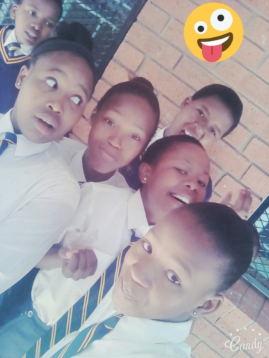 ZHlithane's tweet photo. Le babe hore
#Bobe
#augly faces https://t.co/vyW7LmbTRc
