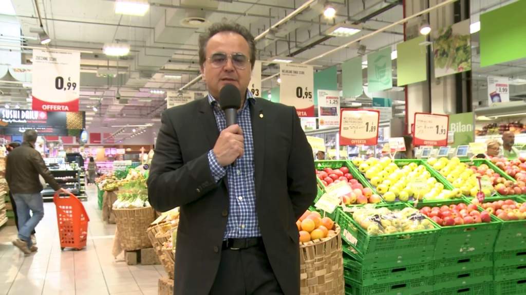 FreshPointMag's tweet photo. #videopillola #repartofresh

Il reparto #ortofrutta di #conad

* localismo
* formazione degli addetti
* specializzazione

* forte crescita della frutta esotica

https://t.co/ishzRrRib8 https://t.co/PvYLsqnOnF
