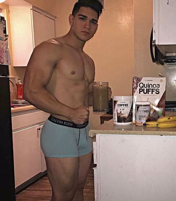 pana_chaca's tweet photo. Ya almorzaron #gayXXX https://t.co/o6v9gqqCrj