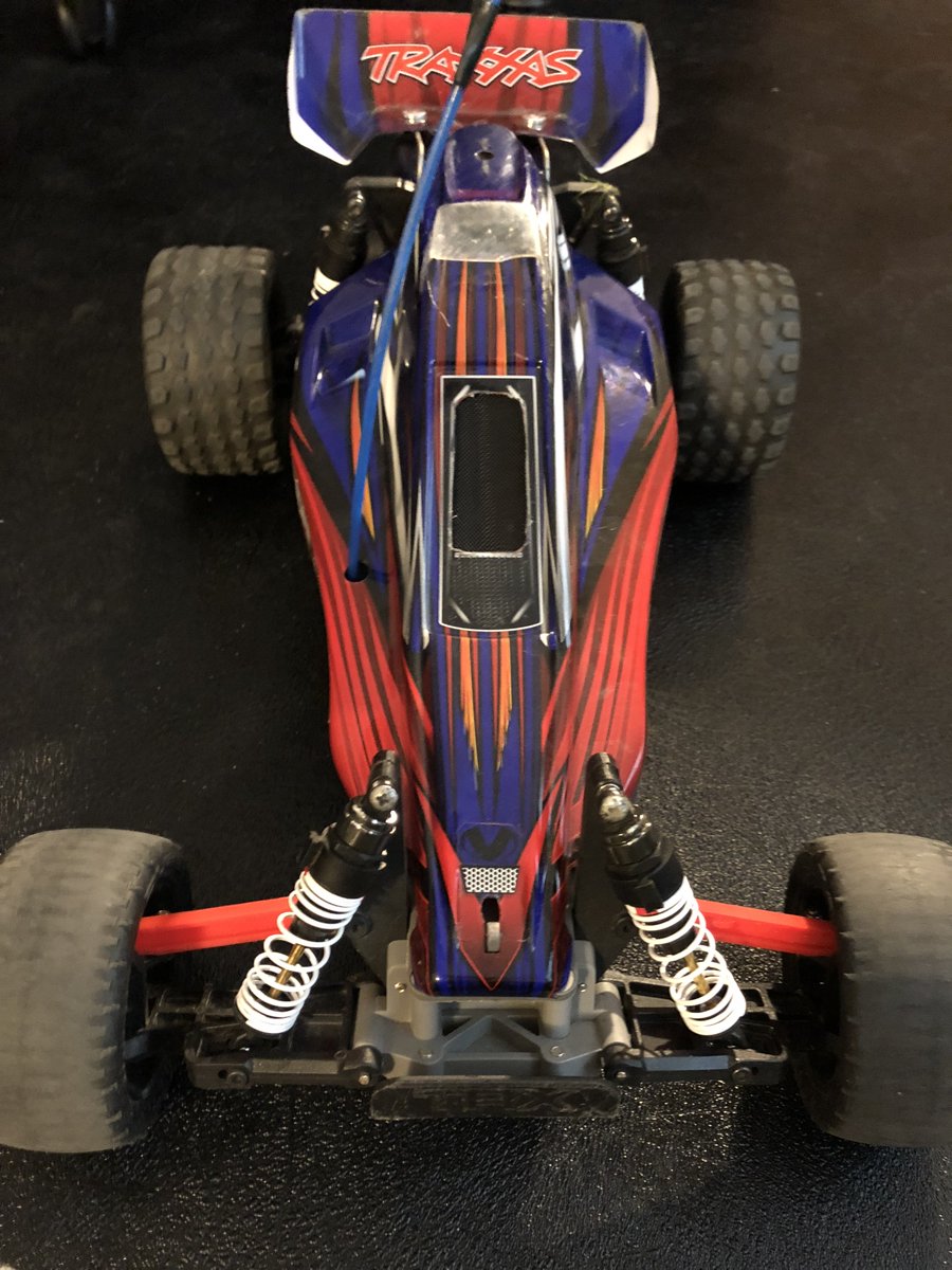 WWHSTechCoach's tweet image. #wizardpride #studentengineer @alecmontaquila used @ADSK_Inventor to manufacture a replacement Camber Arm for his @Traxxas Bandit RC.  #3Dprinted on @lulzbot3D mini with True Red @Polymaker_3D PLA Red. #MakeEverything #3dprinting #STEM #makered #edtech